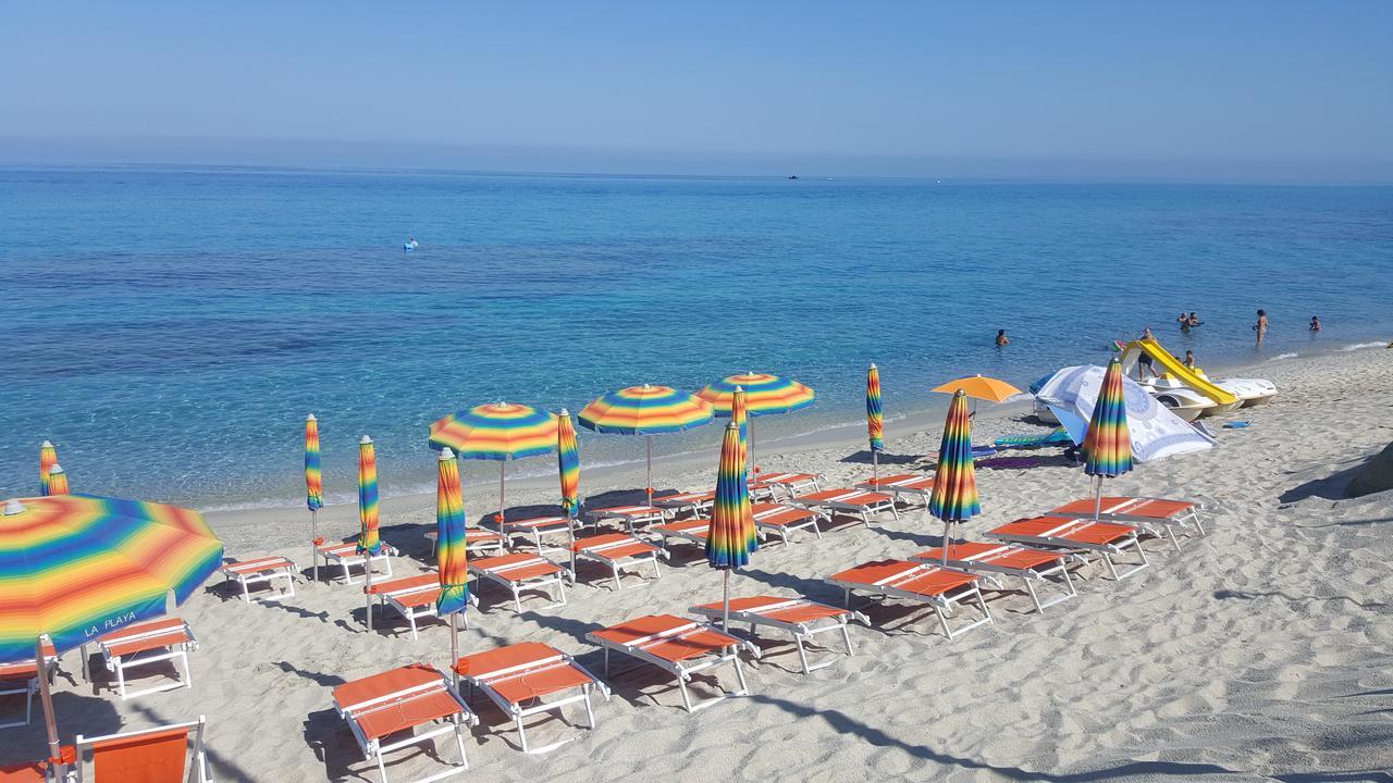 Hotel La Fattoria Sul Mare กาโปวาติกาโน ภายนอก รูปภาพ